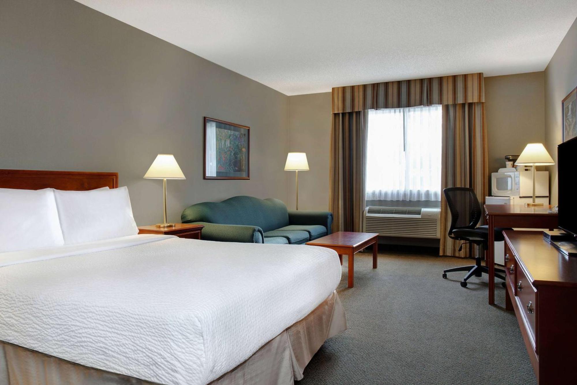 Days Inn By Wyndham Whitecourt Dış mekan fotoğraf